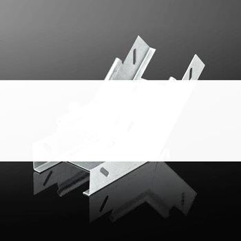ЛУВПзоц400х100-135 S=1мм лоток угловой вертик. поворот вверх с кругл. замком облегчен. перф. оцинк.