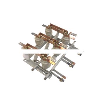 Разъединитель РВЗ-10/630-II в комплекте с приводами и вилками